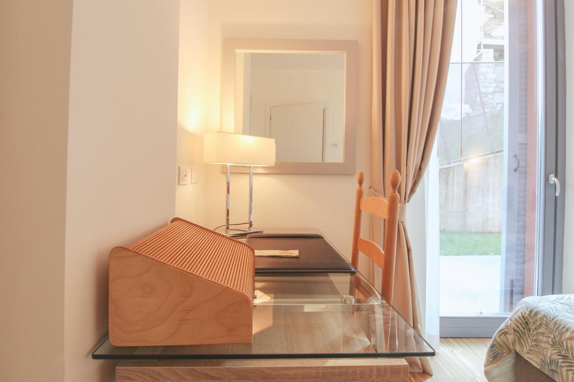 Residenza I Melograni - Suite Domaso Pokoj fotografie